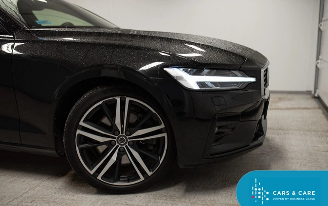 Volvo V60 cena 122900 przebieg: 101736, rok produkcji 2020 z Skalbmierz małe 254